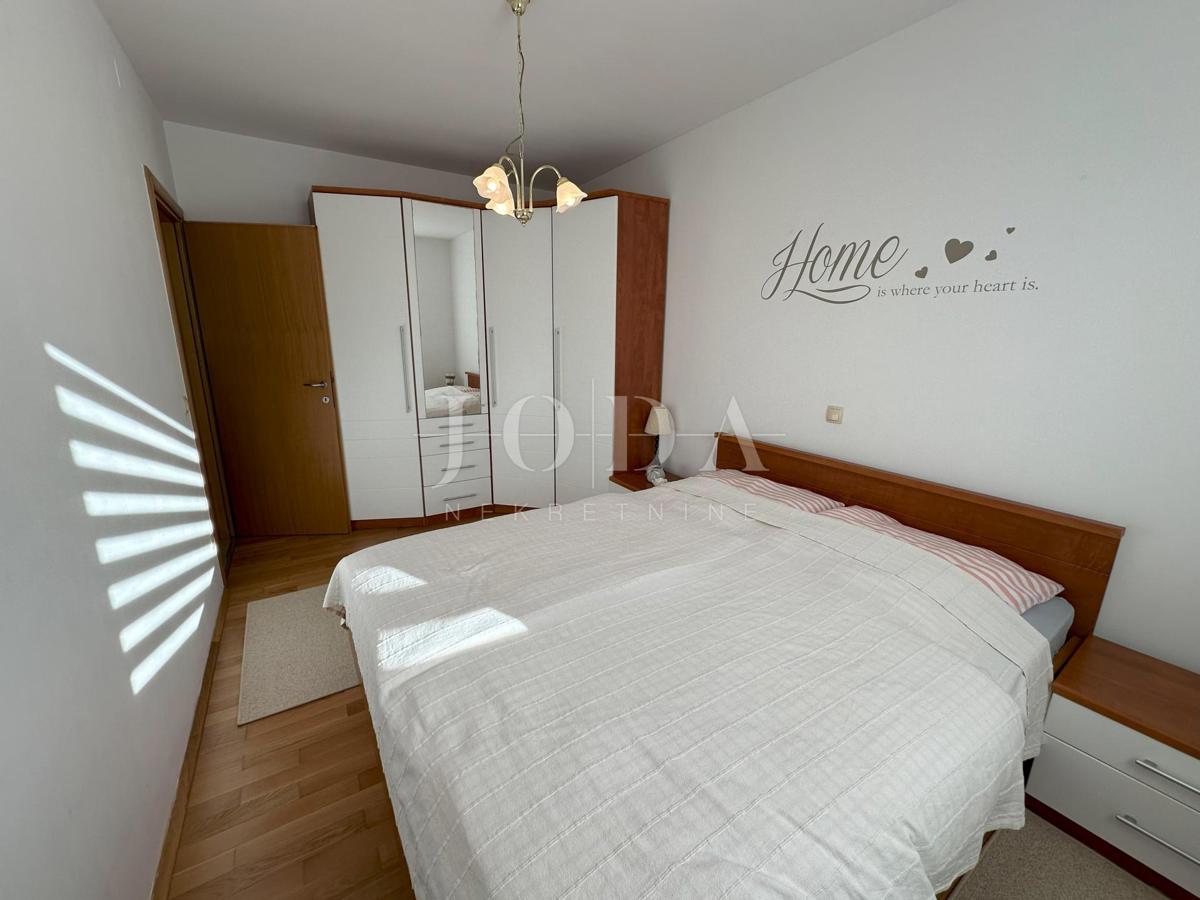 Opremljen apartma 100 metrov od morja!