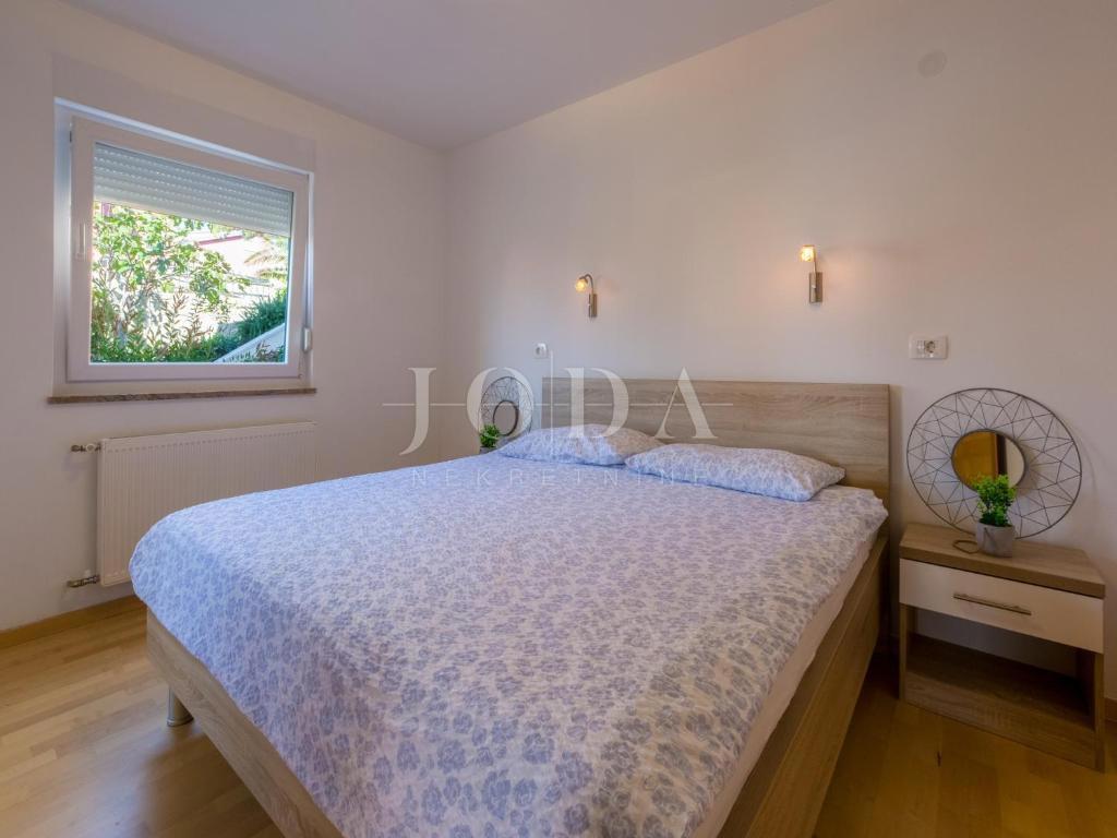 Opremljen apartma Crikvenica