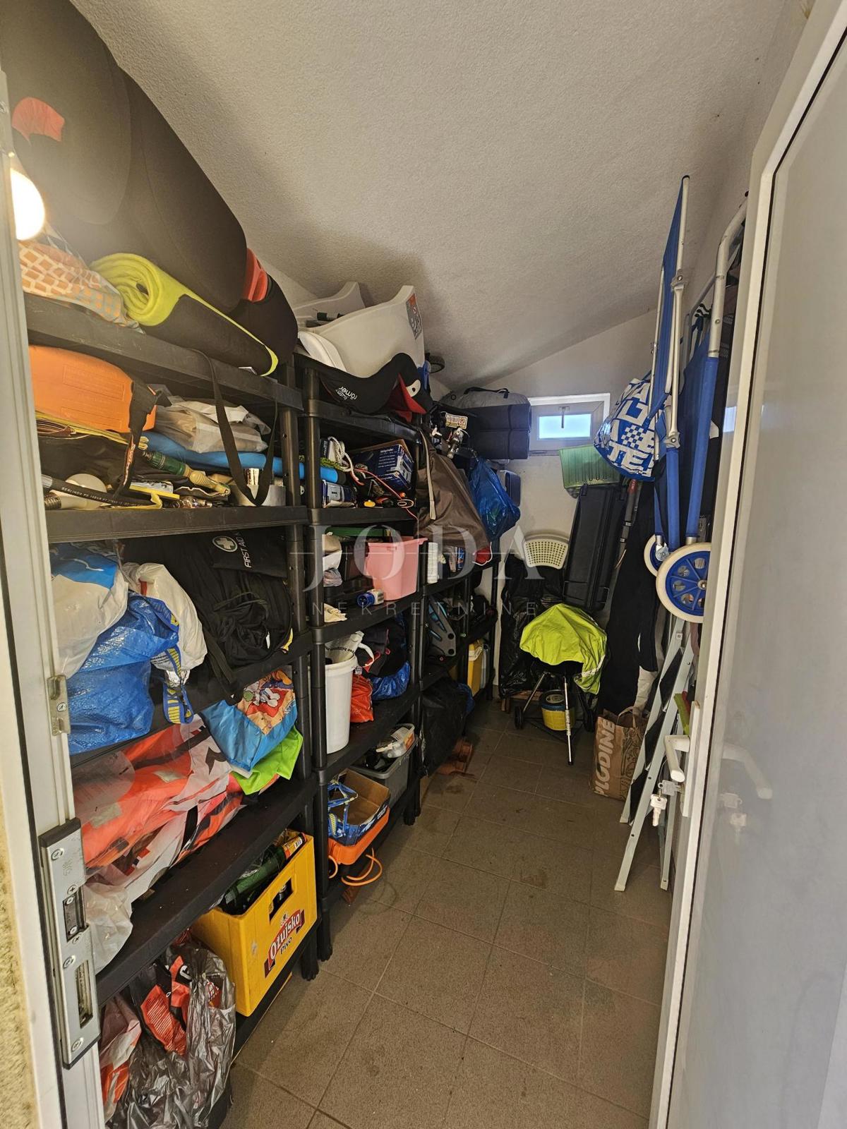 Dvosobni apartma blizu morja, pogled na morje Malinska