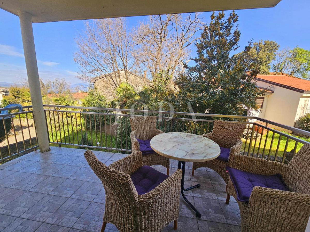 Dvosobni apartma blizu morja, pogled na morje Malinska