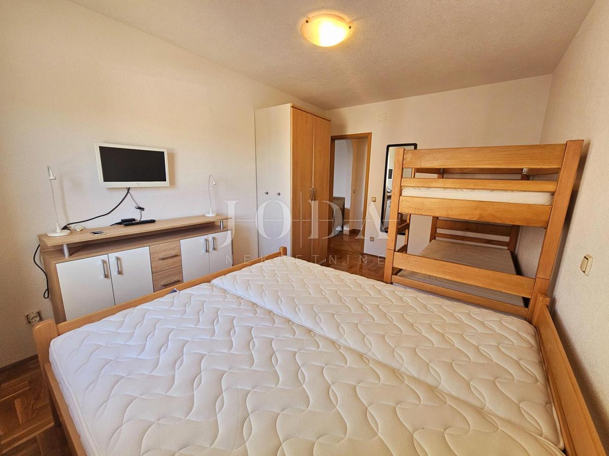 Dvosobni apartma blizu morja, pogled na morje Malinska