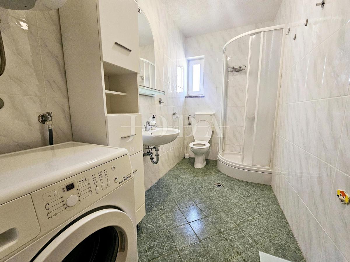 Dvosobni apartma blizu morja, pogled na morje Malinska