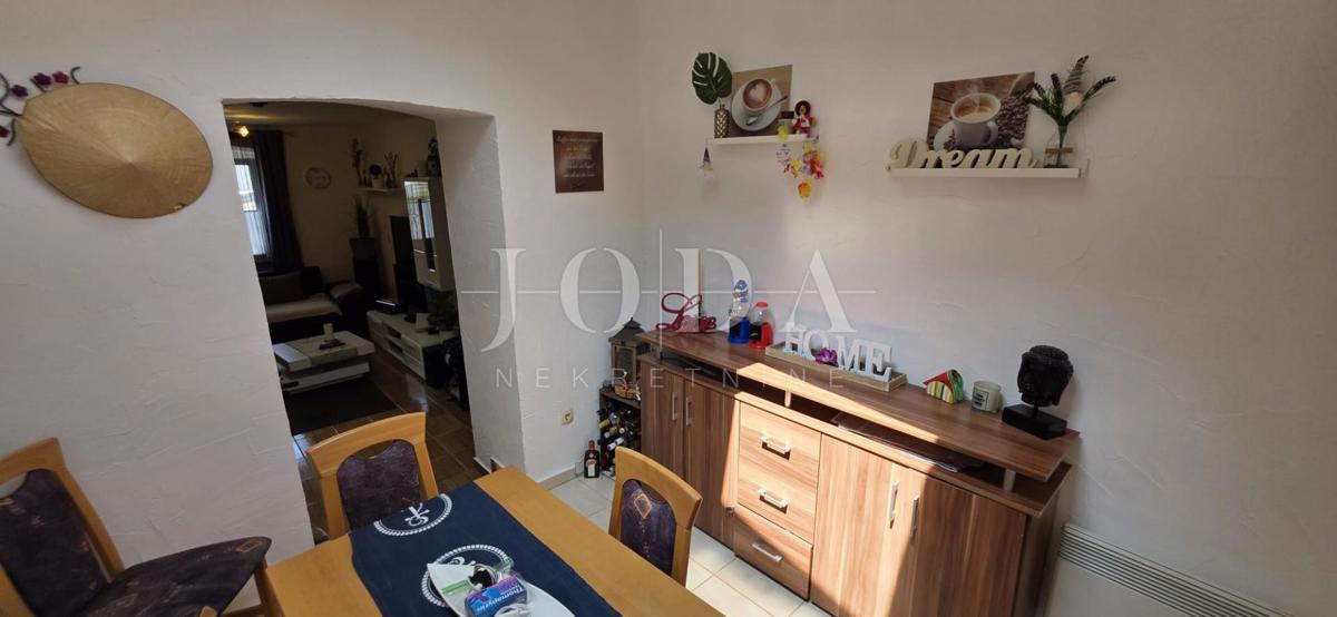 Crikvenica, vrstna hiša na odlični lokaciji