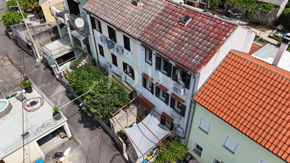 Crikvenica, vrstna hiša na odlični lokaciji