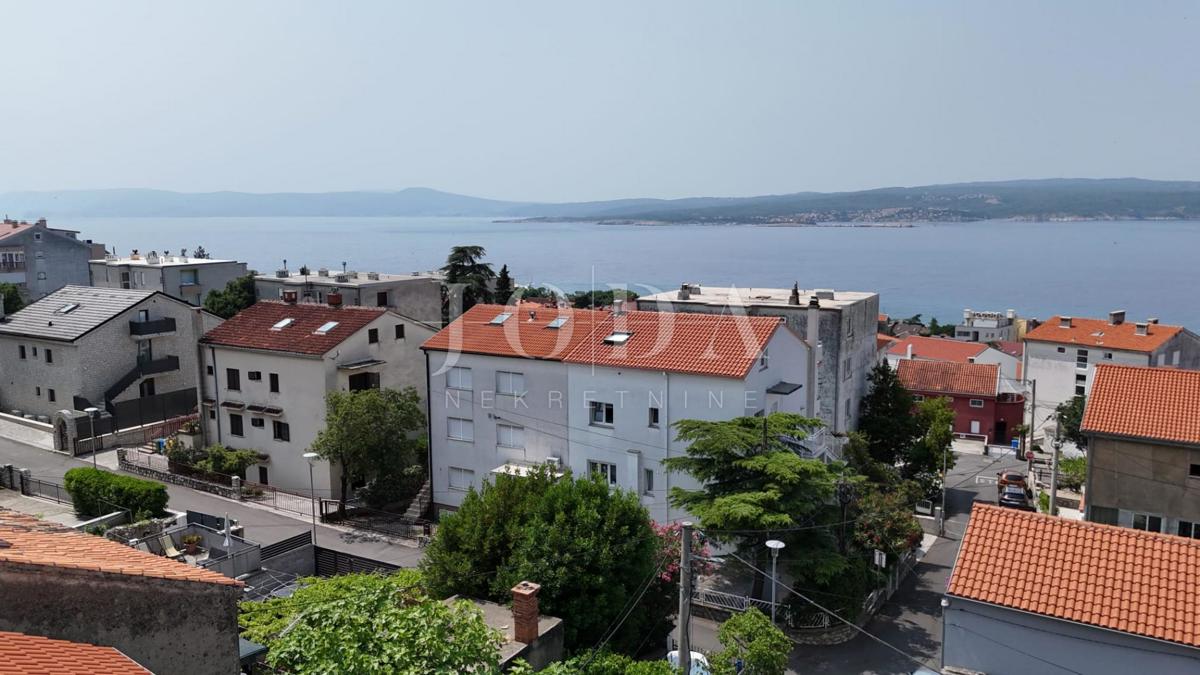 Crikvenica, vrstna hiša na odlični lokaciji