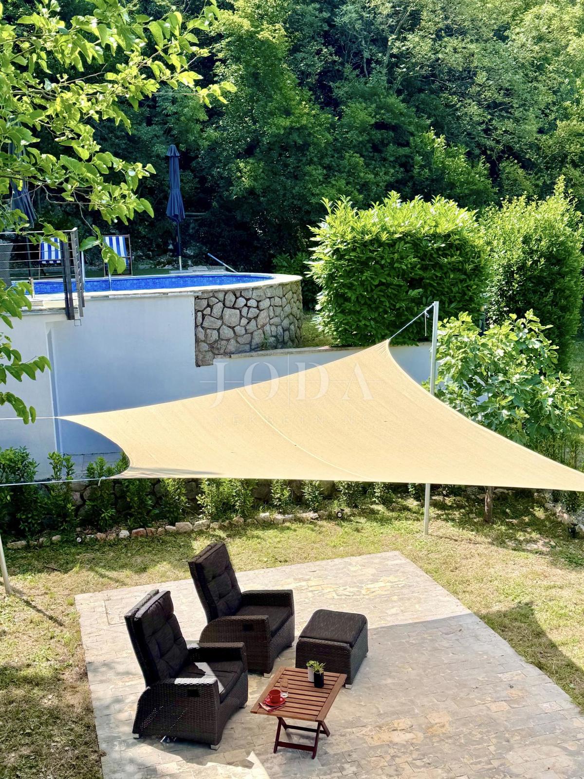 Hiša Grižane-Belgrad, Vinodolska Općina, 585m2