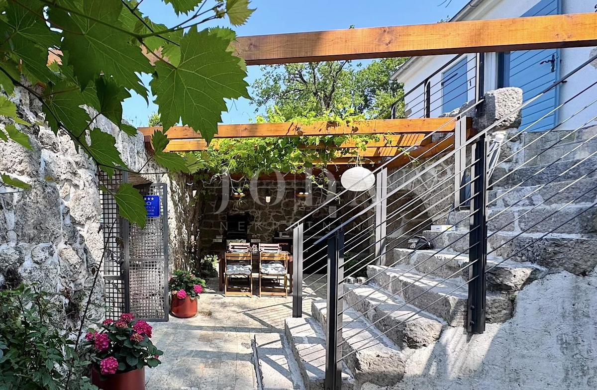 Hiša Grižane-Belgrad, Vinodolska Općina, 585m2