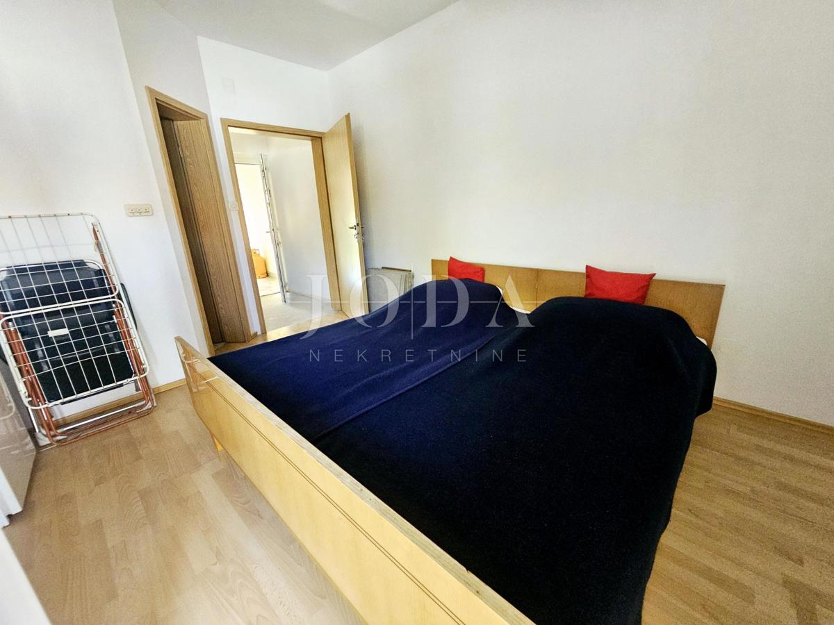 Hiša s tremi apartmaji v bližini Malinske, otok Krk