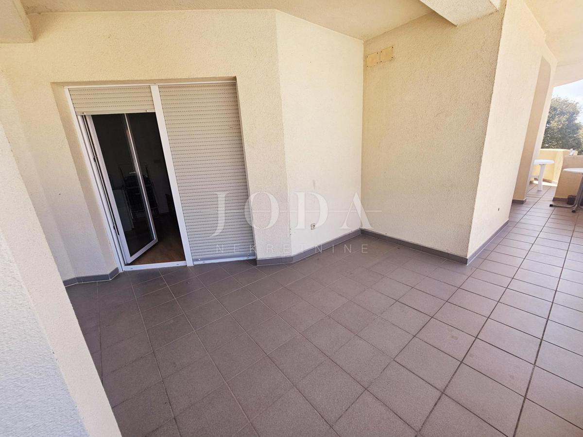 Hiša s tremi apartmaji v bližini Malinske, otok Krk