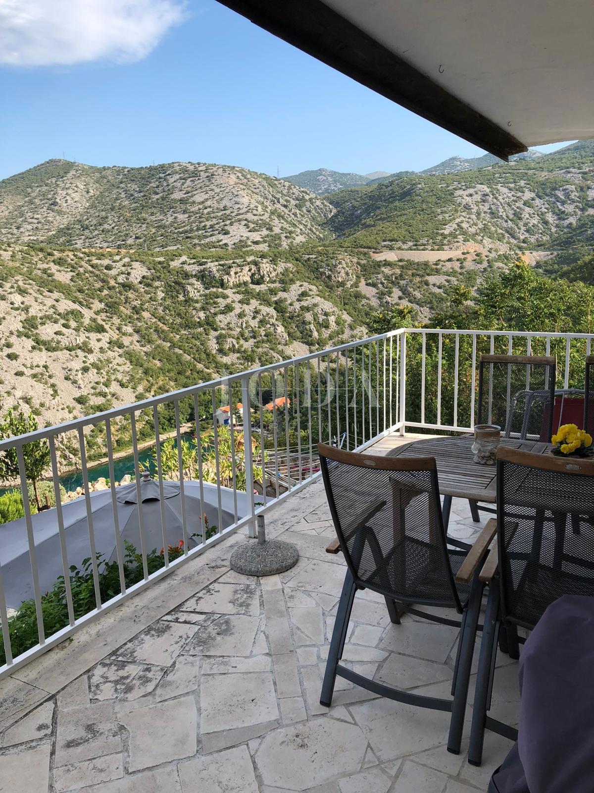 Hiša Klenovica, Novi Vinodolski, 100m2