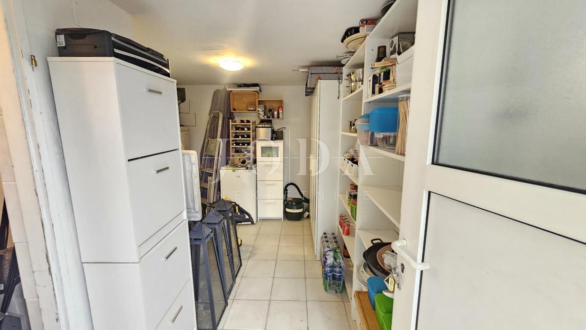 Hiša Klenovica, Novi Vinodolski, 100m2