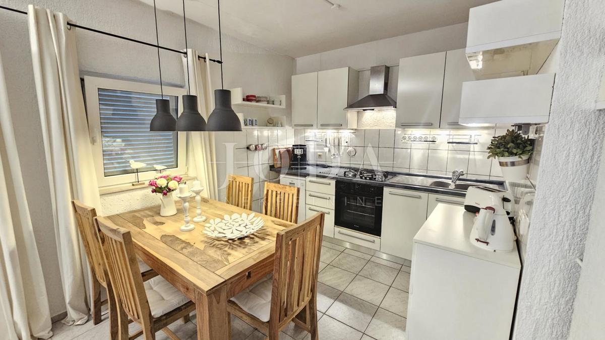 Hiša Klenovica, Novi Vinodolski, 100m2