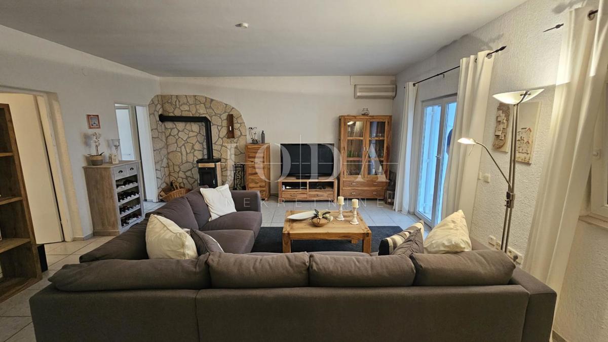 Hiša Klenovica, Novi Vinodolski, 100m2