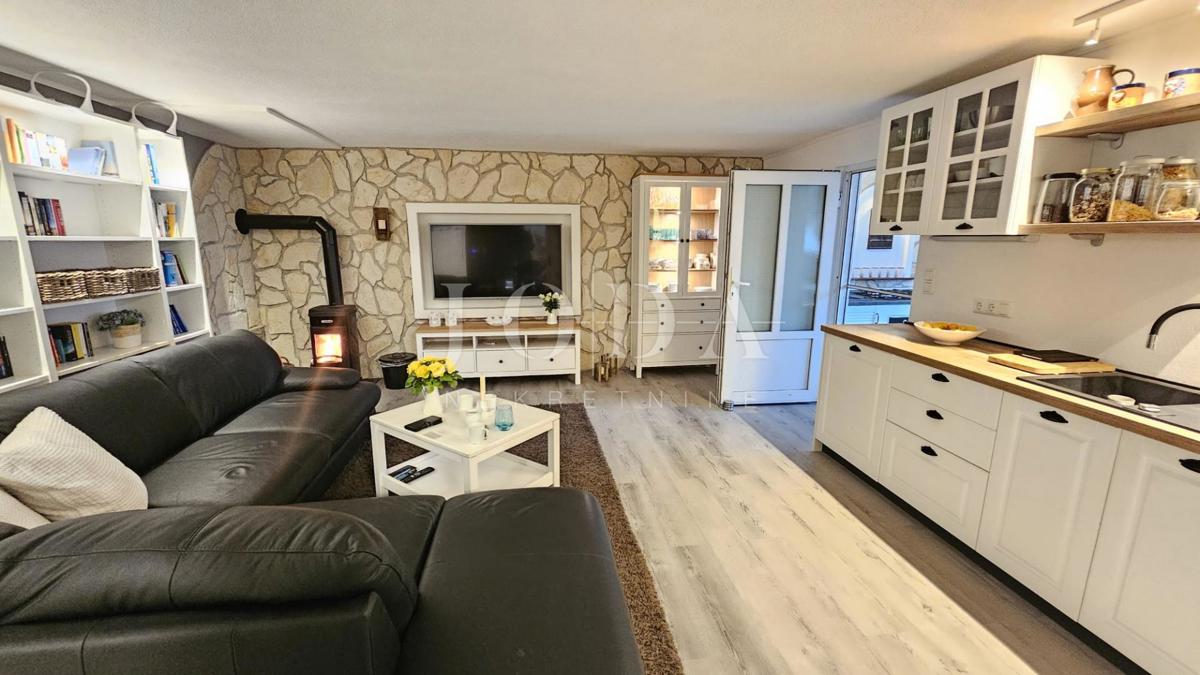 Hiša Klenovica, Novi Vinodolski, 100m2