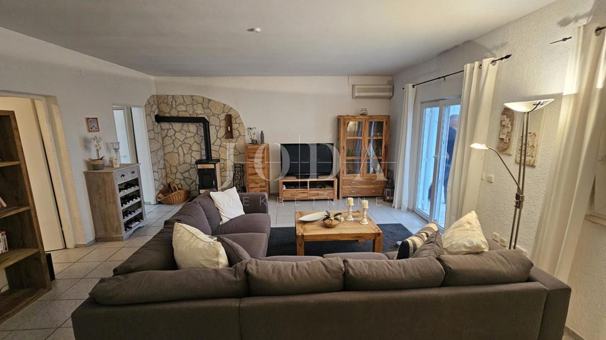 Hiša Klenovica, Novi Vinodolski, 100m2