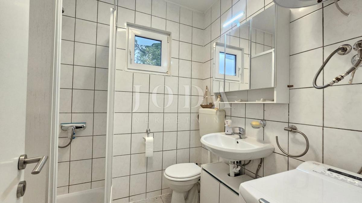 Hiša Klenovica, Novi Vinodolski, 100m2