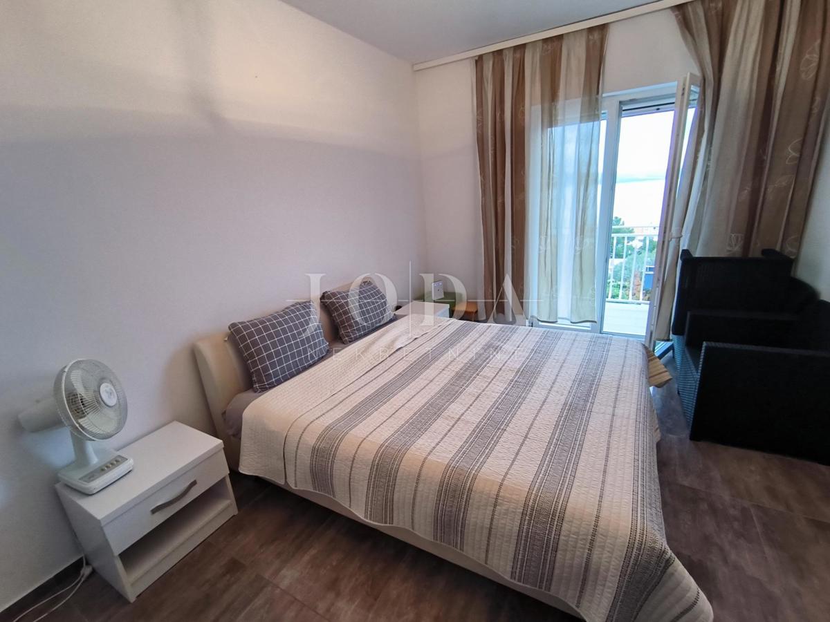 Apartma v bližini morja z dvema balkonoma 
