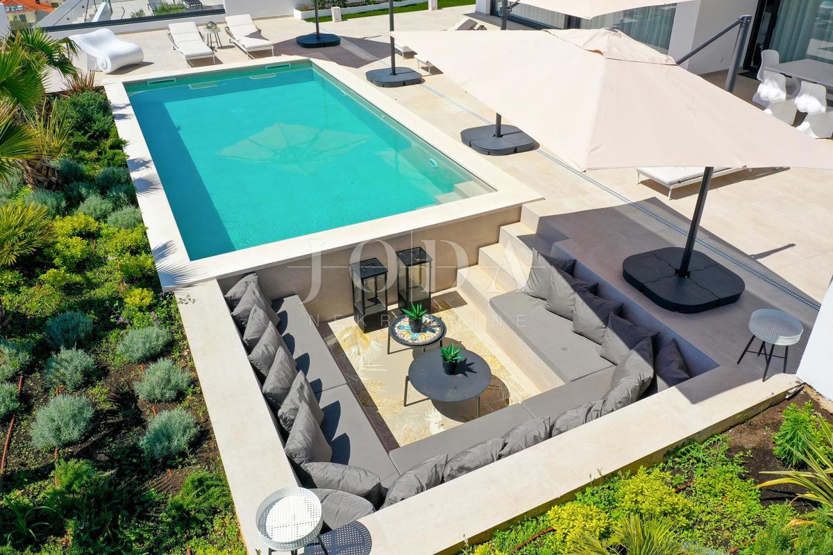 Hiša Novalja,  luxury villa