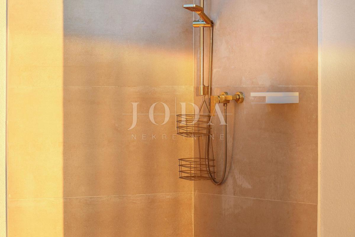 Hiša Novalja,  luxury villa