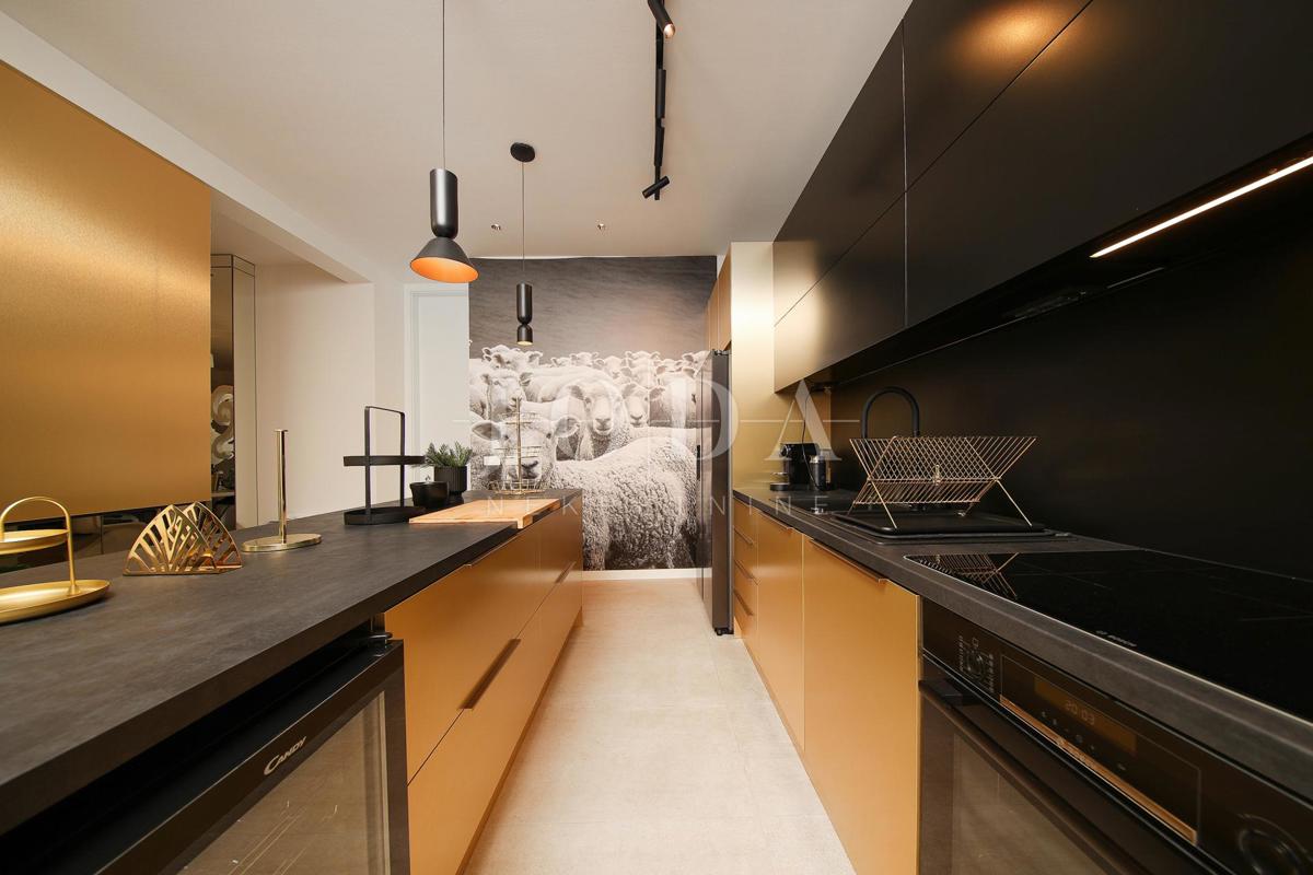 Hiša Novalja,  luxury villa