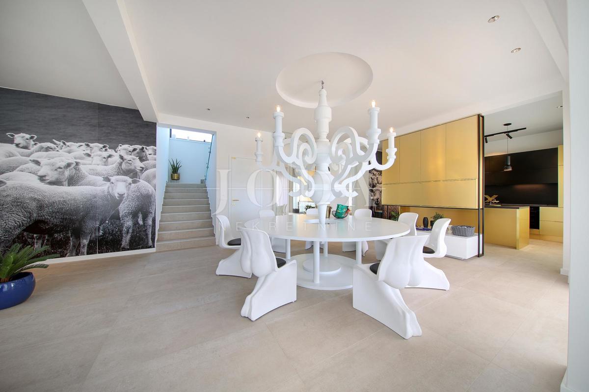 Hiša Novalja,  luxury villa