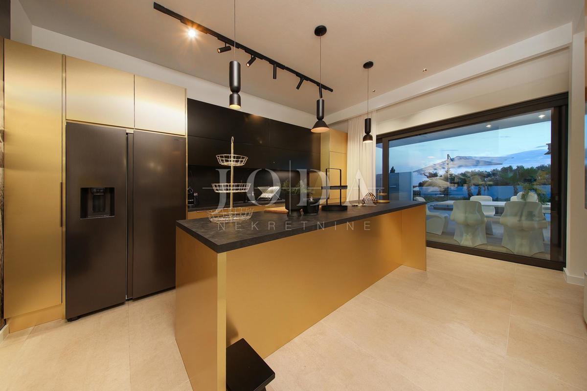 Hiša Novalja,  luxury villa