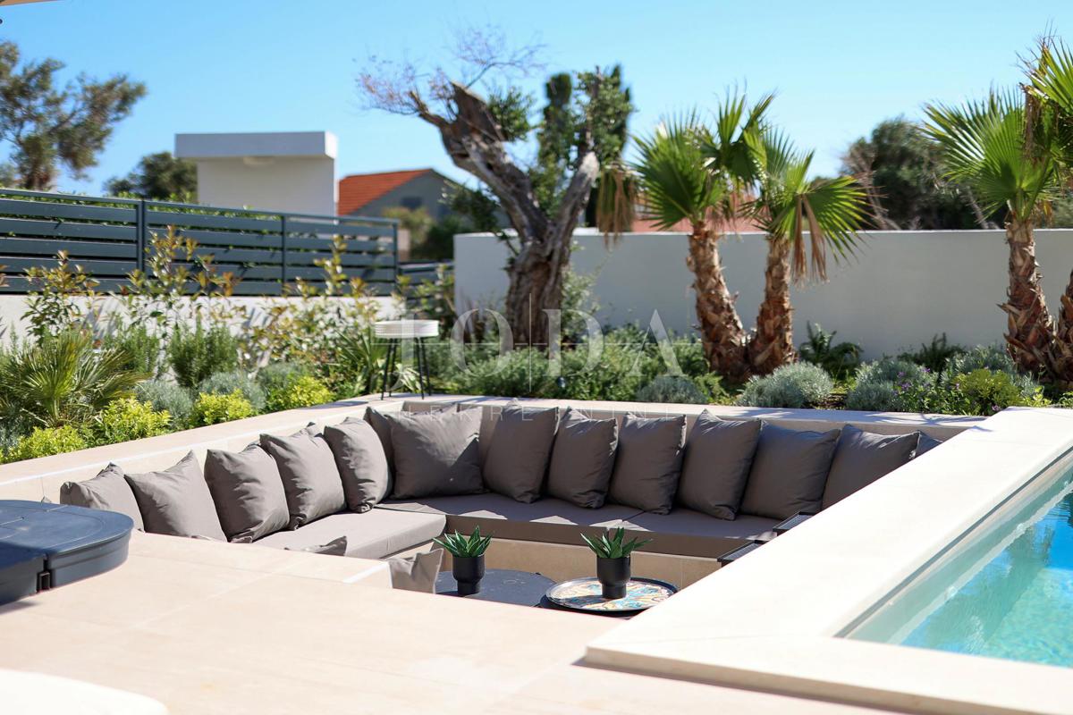 Hiša Novalja,  luxury villa