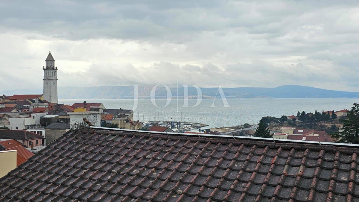 Popolnoma obnovljeno stanovanje 57 m² – širše središče Novega Vinodolskega, blizu morja