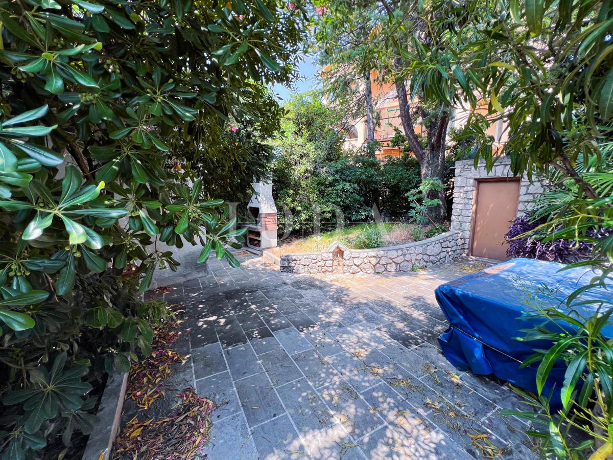 Prodamo stanovanje v Selcih, odlična lokacija in pogled na morje