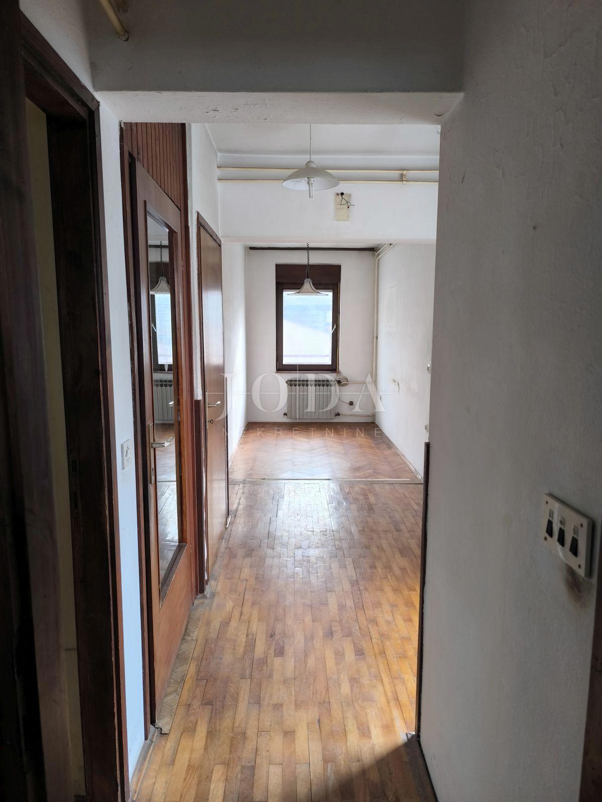 Hiša Centar, Samobor, 200m2