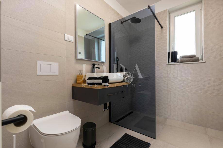 Hiša Svetvinčenat, 130m2