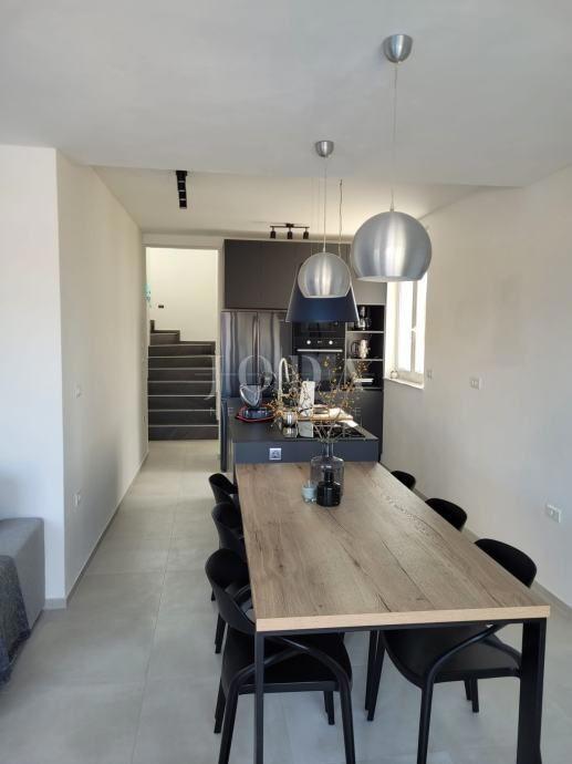 Hiša Svetvinčenat, 130m2