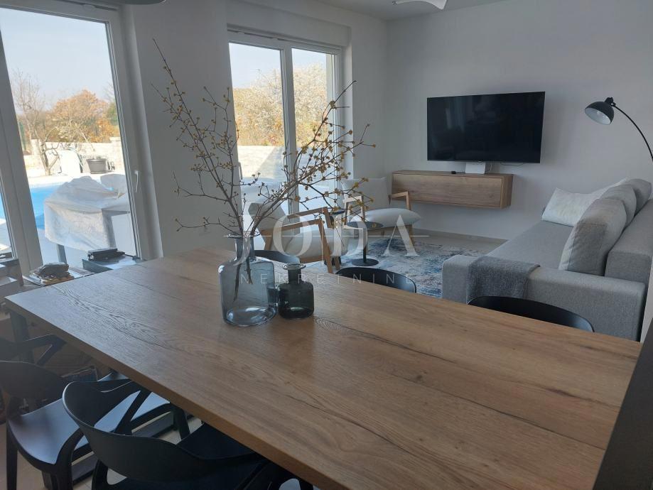 Hiša Svetvinčenat, 130m2