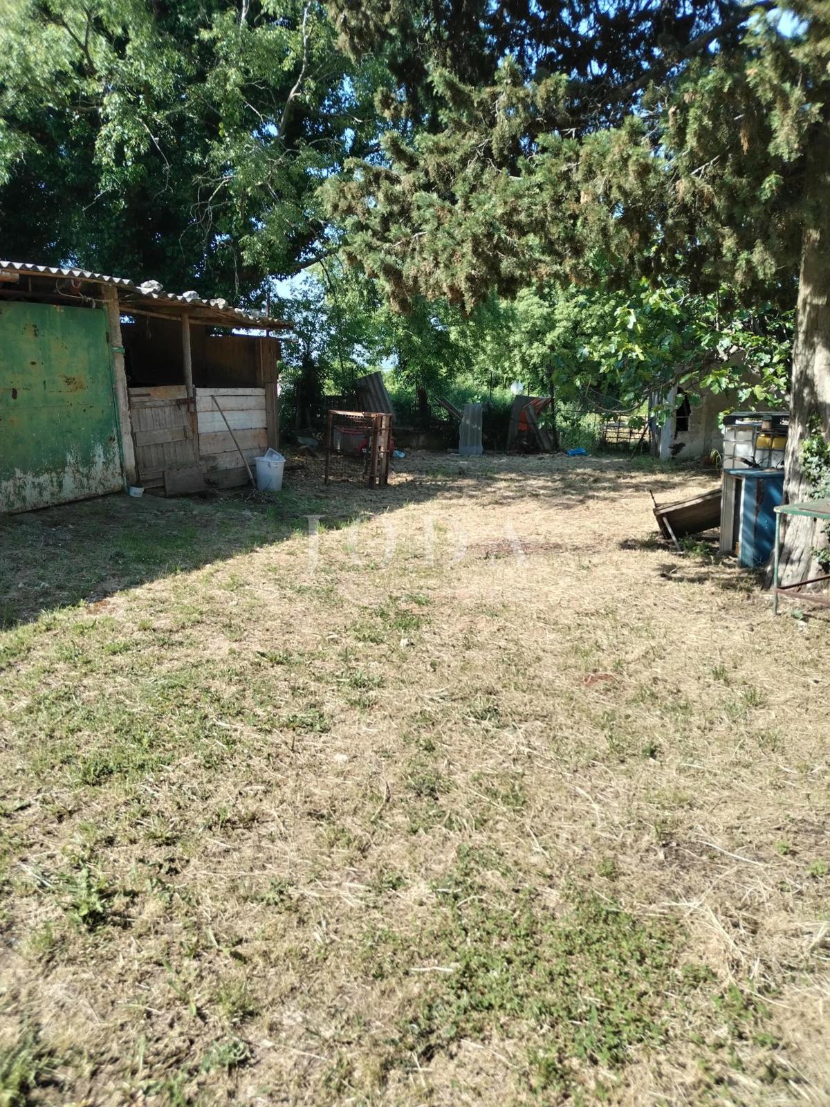 Zemljišče Valtura, Ližnjan, 960m2