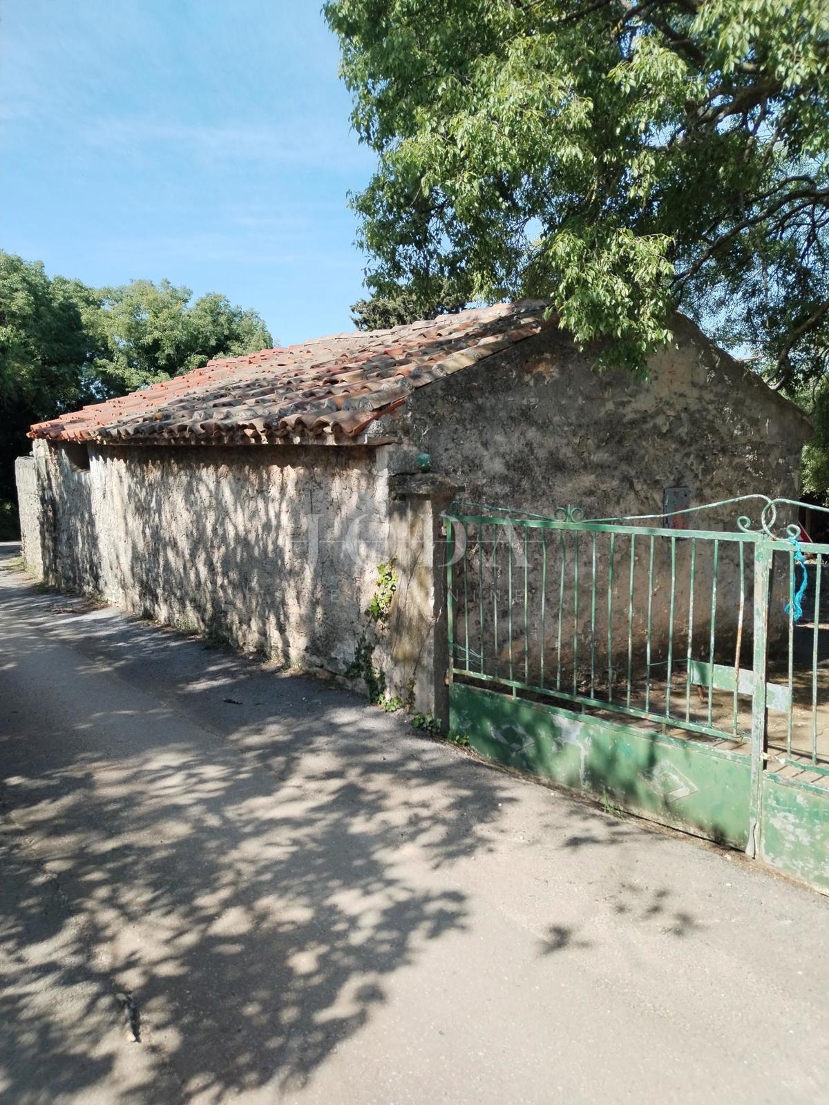 Zemljišče Valtura, Ližnjan, 960m2