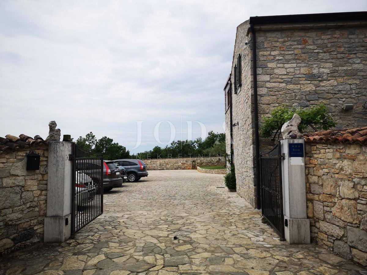 Hiša Tar, Tar-Vabriga, 321,48m2