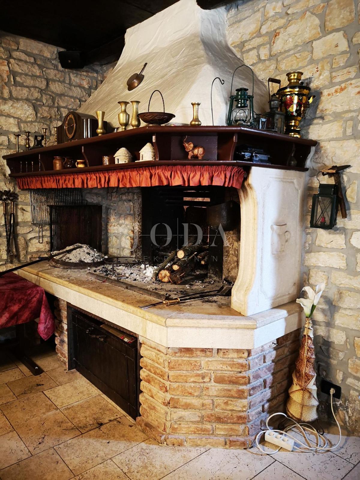 Hiša Tar, Tar-Vabriga, 321,48m2