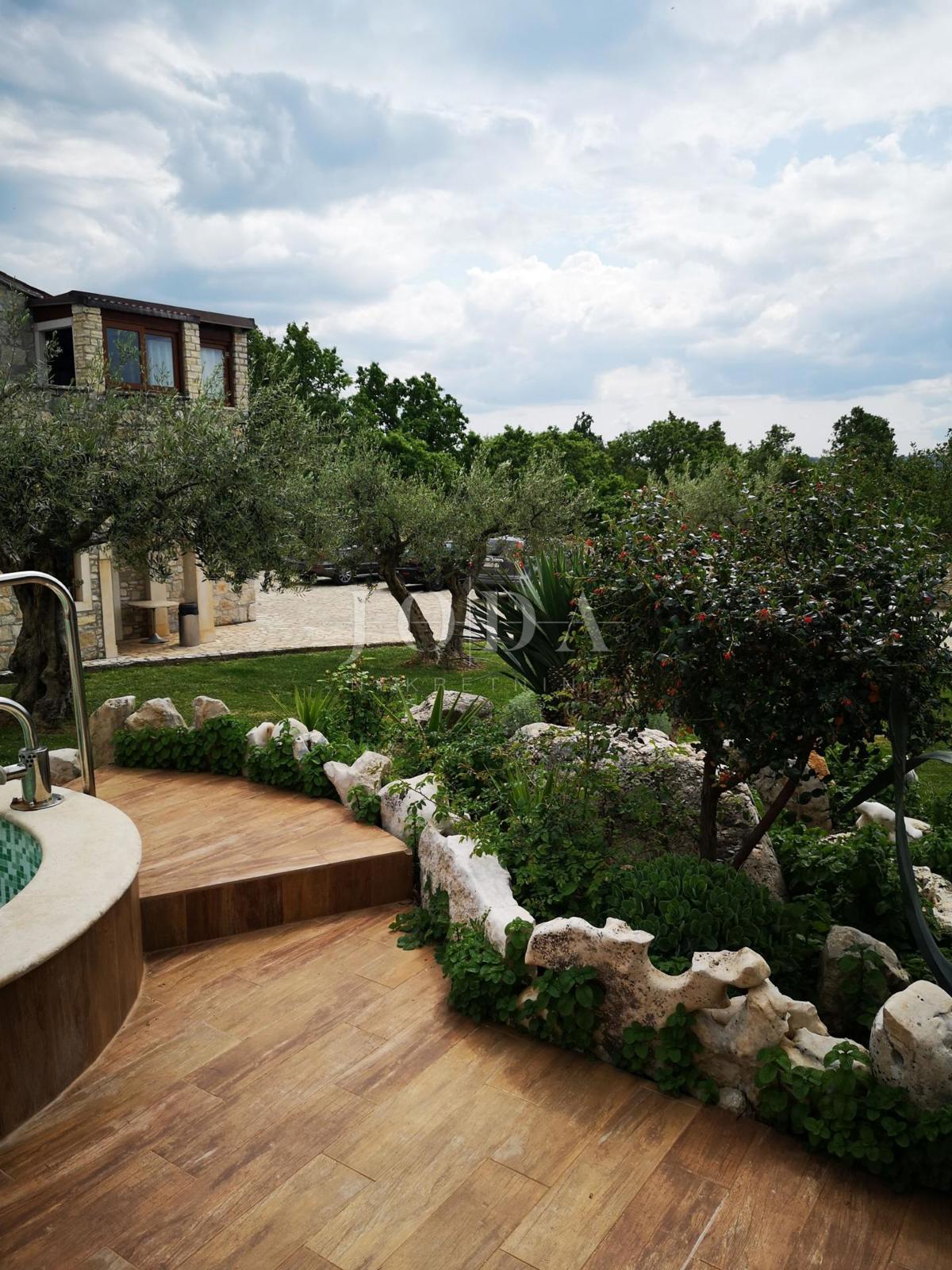 Hiša Tar, Tar-Vabriga, 321,48m2