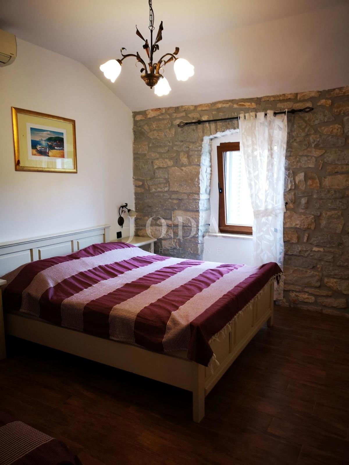 Hiša Tar, Tar-Vabriga, 321,48m2