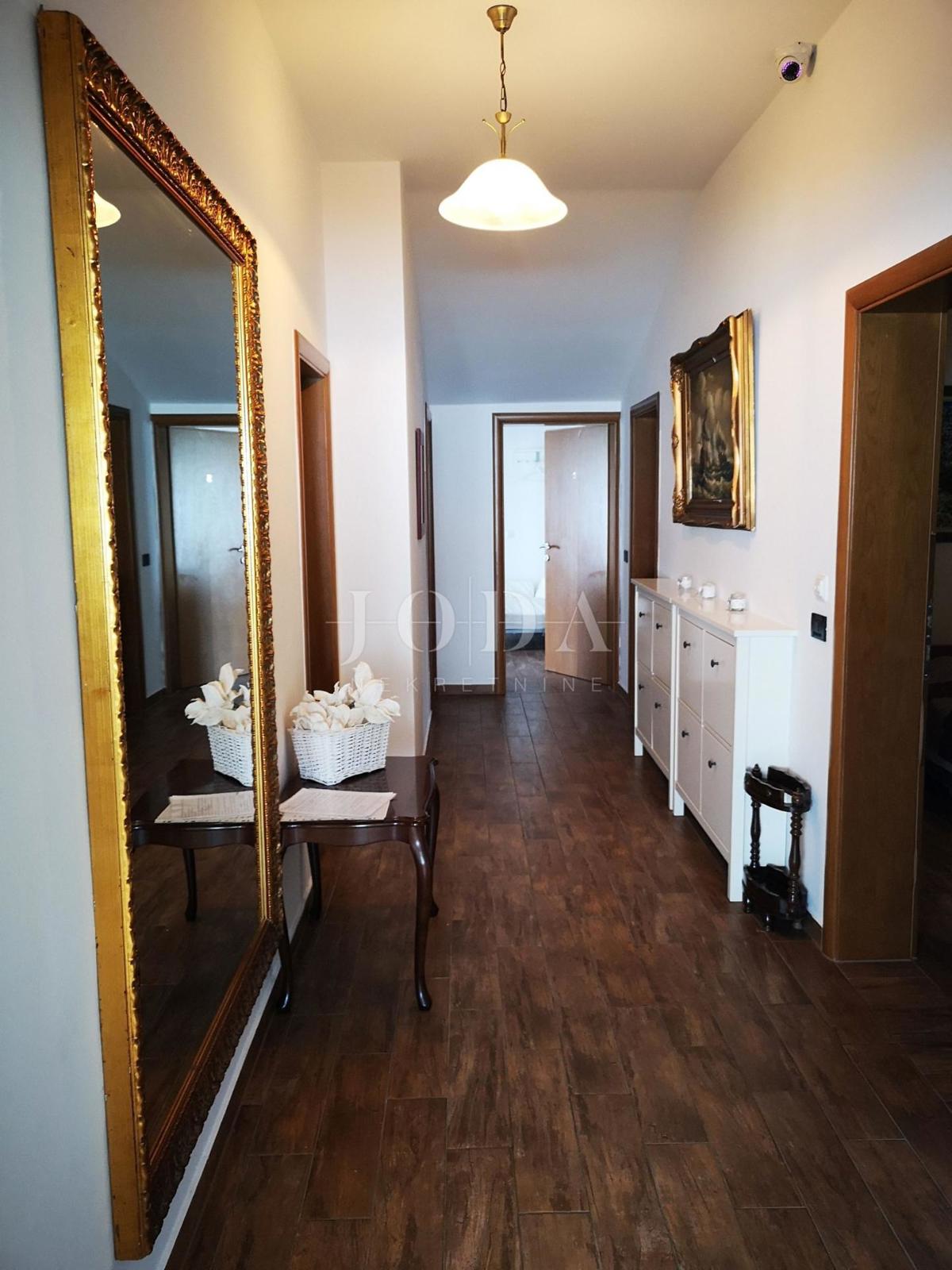 Hiša Tar, Tar-Vabriga, 321,48m2