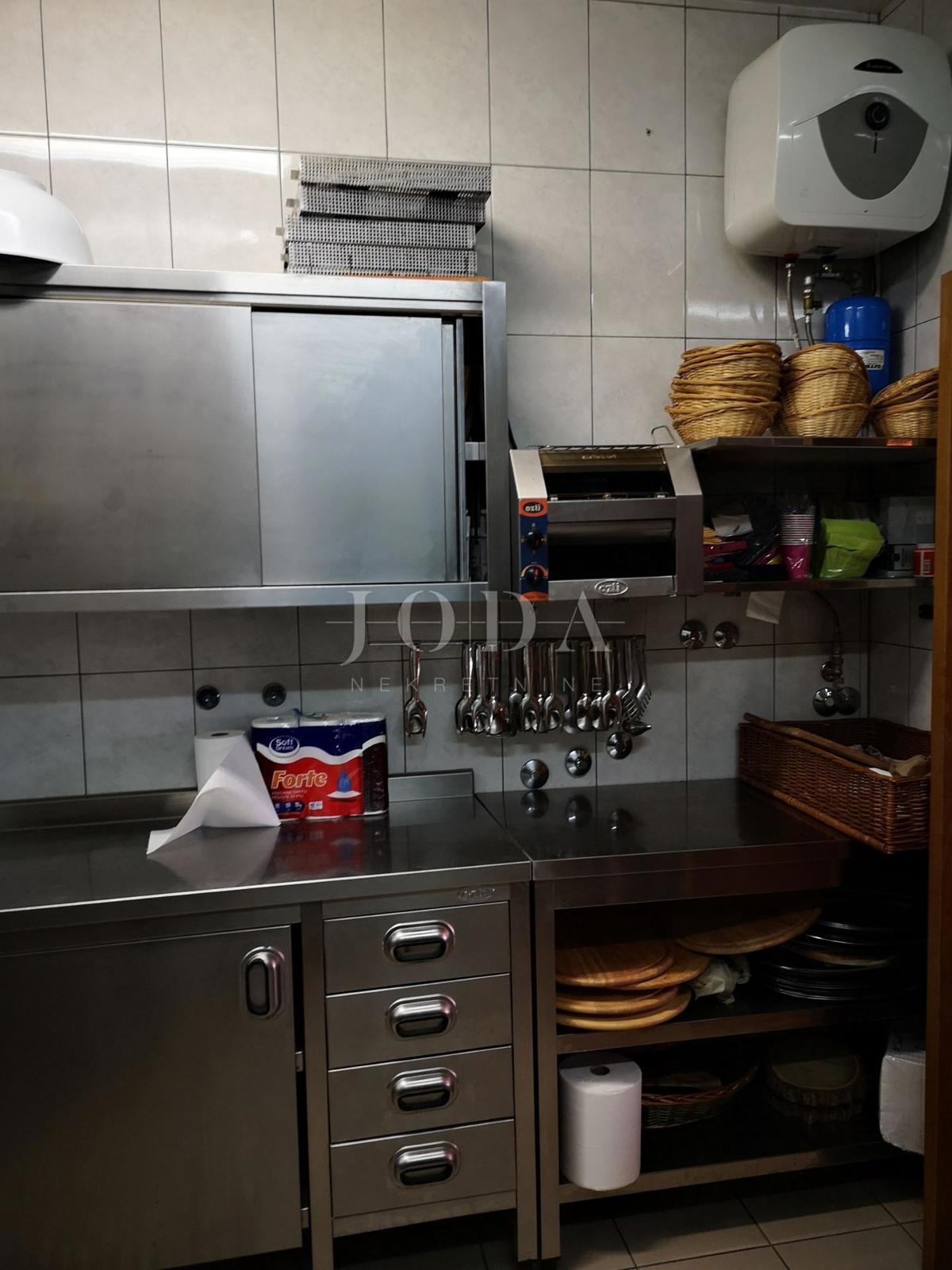 Hiša Tar, Tar-Vabriga, 321,48m2