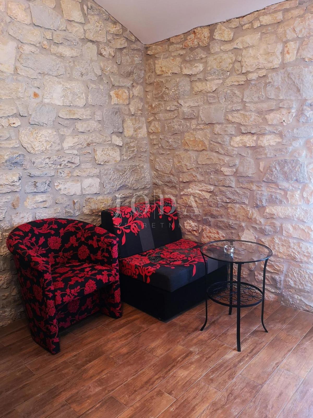 Hiša Tar, Tar-Vabriga, 321,48m2