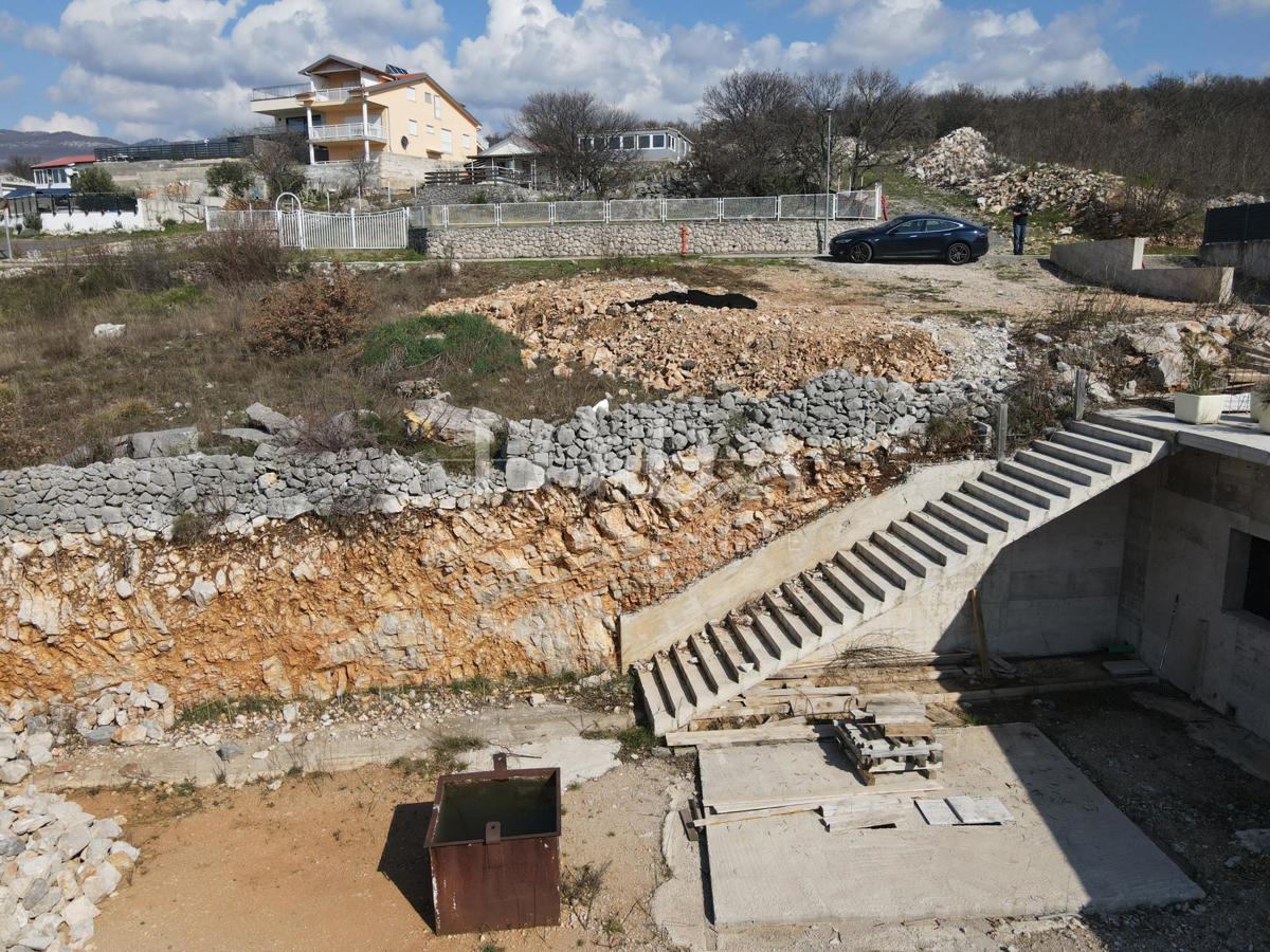 Zemljišče Crikvenica, 696m2