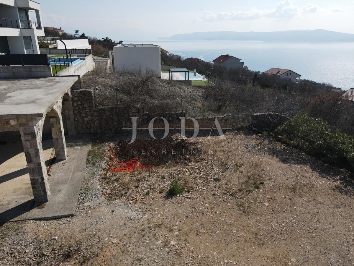 Zemljišče Crikvenica, 696m2