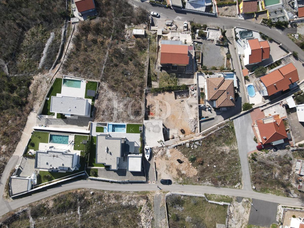 Zemljišče Crikvenica, 696m2