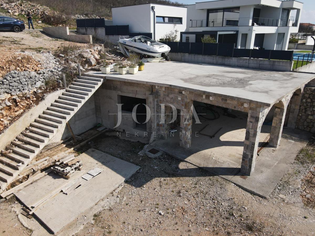 Zemljišče Crikvenica, 696m2