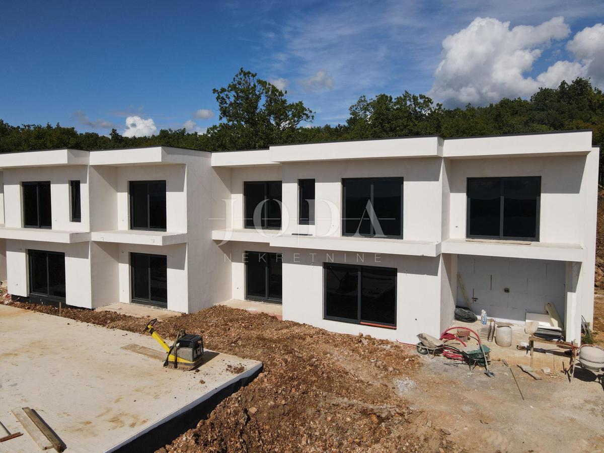 Hiša Crikvenica, 456m2