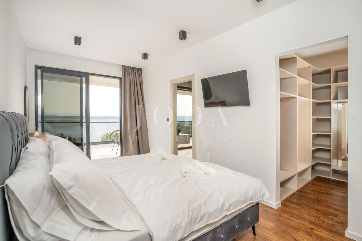 Hiša Jadranovo, Crikvenica, 200m2