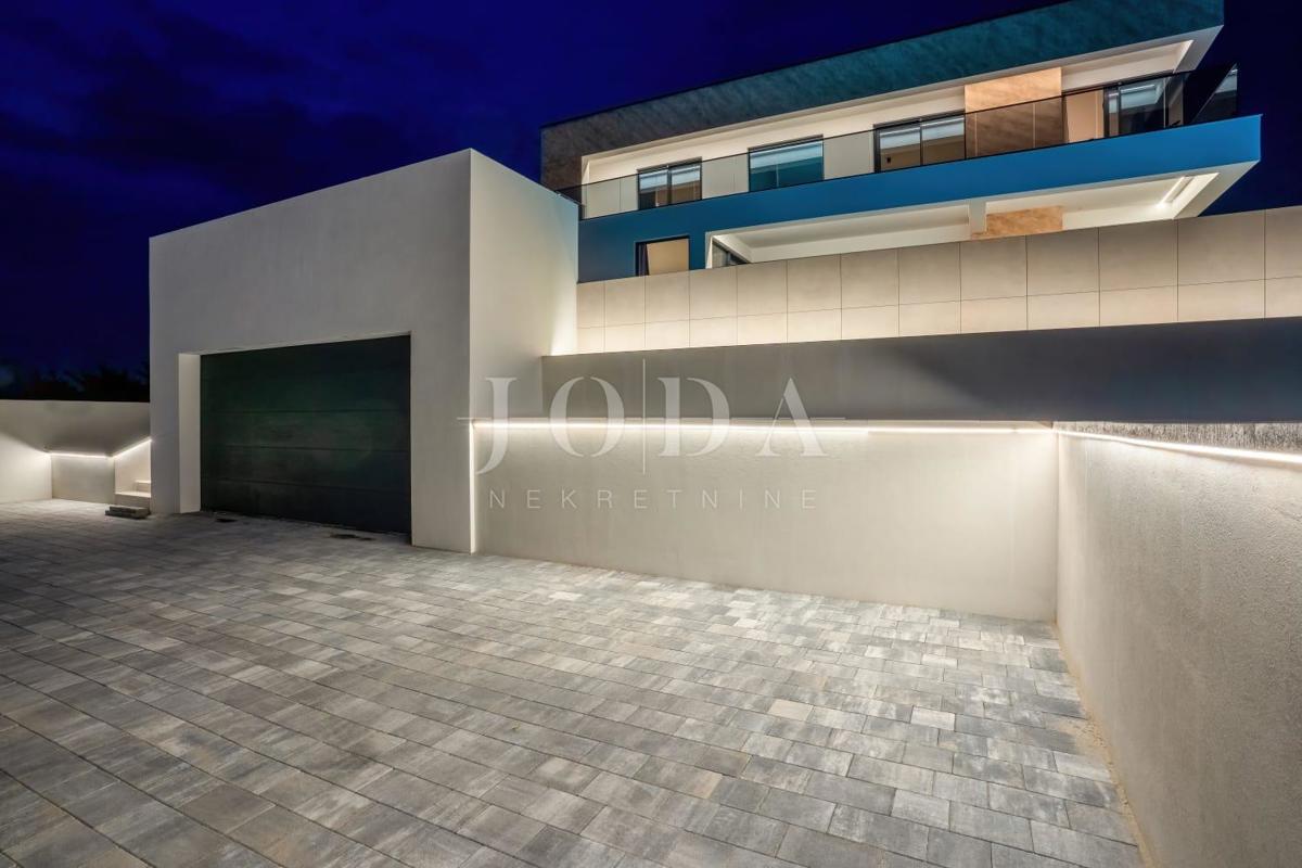 Hiša Jadranovo, Crikvenica, 200m2