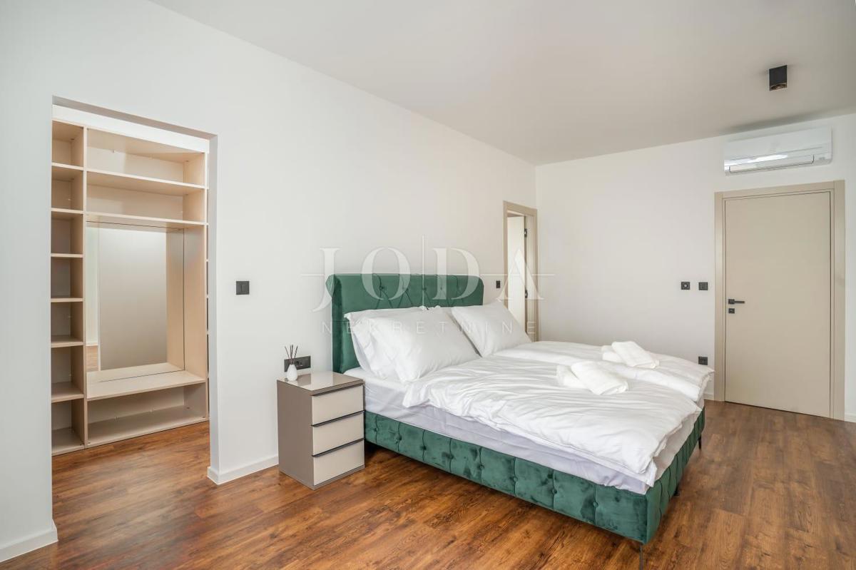 Hiša Jadranovo, Crikvenica, 200m2